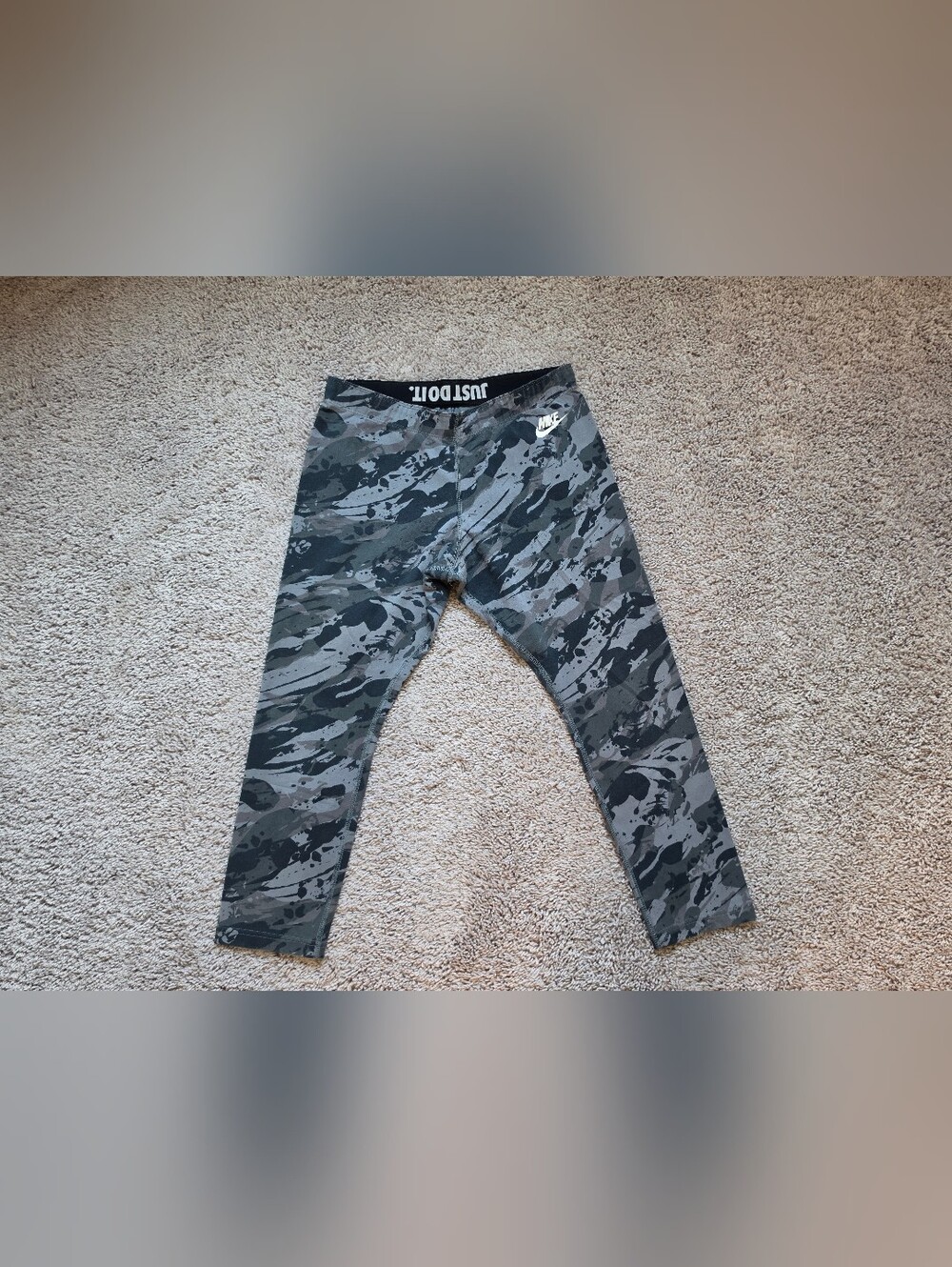 Nike Camo Leggings — Gray/Black